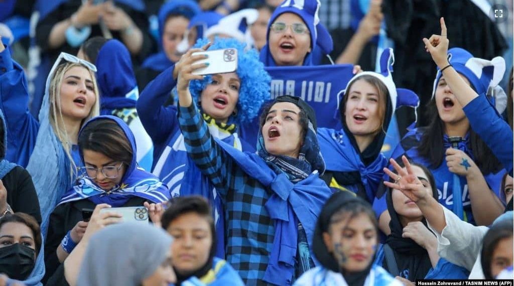 Nur 500 Sitzplätze für weibliche Fans des Esteghlal-Teams
