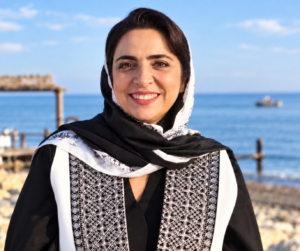 Souda Ebrahimi Shamsabadi am Meer